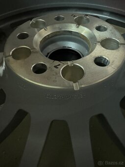 Prodám Alu kola Audi A5 uplně nové, Pirelli 225/50 R17 - 4