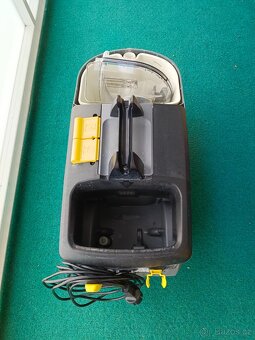 PRODÁM PLNĚ FUNKČNÍ PROFESIONÁLNÍ TEPOVAČ KARCHER PUZZI 10/1 - 4