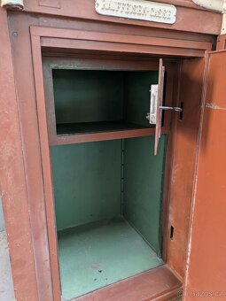 Starožitný trezor RAIFFEISEN CASSE - 4