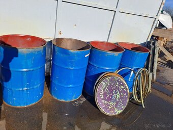 Plechové kovové sudy 200l s víkem a uzávěrem 4 ks - 4