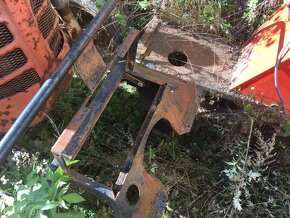 Kabrio nástavba Zetor včetně bezpečnostního rámu 4 kusy - 4