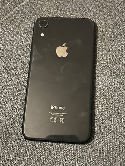 IPhone XR 128gb  černý - 4