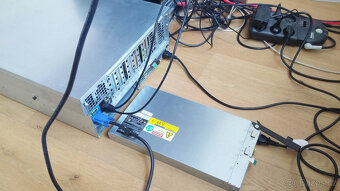 Intel server platform SR4850HW4/M, SCSI (SCA hotswap) disky - 4