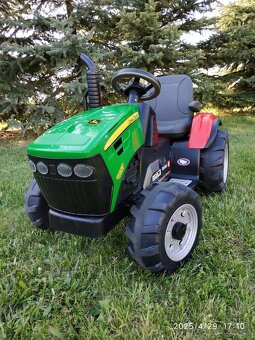 Peg Perego Traktor 12V s příslušenstvím. - 4