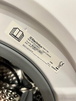 Pračka se sušičkou Electrolux EW7WO448WC - 4