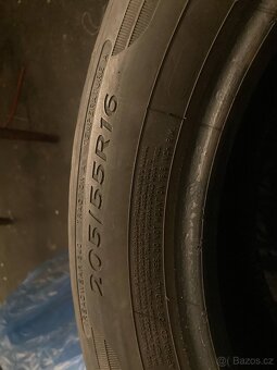 Pneu 205/55 R16 - 4