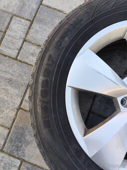 Sadu zimních kol Nokian 215/65R17,5x112 - 4