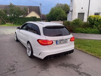 Mercedes-Benz w205 C220cdi 125kw - 4
