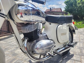 Jawa 250 559 - 4