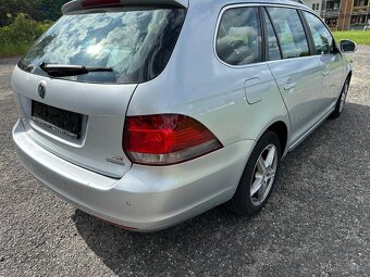 VOLKSWAGEN GOLF 1,6 TDI 77kW - 4