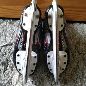 Hokejove brusle ccm velikost 34.5 stélka 22,2cm - 4