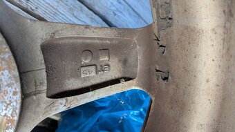Prodám sadu pneumatik s ALU disky - 4