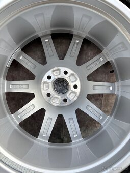 Zimní top sada Audi Q7 285/45R20 112V - 4