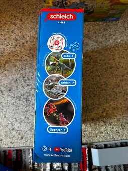 Schleich Terénní vůz s venkovním výběhem pro dinosaura 41464 - 4