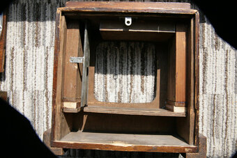 Raritní stolní hodiny se skrytou pokladničkou - 4