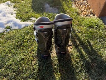 Prodam Lyže a lyžařské boty - 4