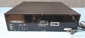 CD přehrávač Onkyo DX-C380-měnič kompaktních disků. - 4