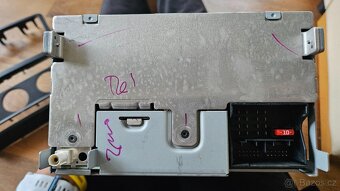 Rádio a kryt kolem rádia na auto Škoda - 4