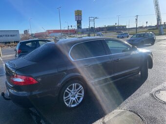 Škoda Superb - 4