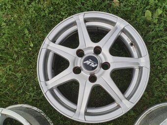 ALU disky 6,5J x15 ET38 rozteč: 5x114,3x67,1 Hyundai i20 - 4