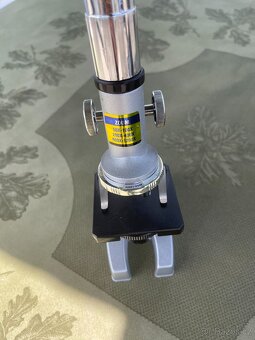 Malý mikroskop 50x-1200x s přisvítem - 4