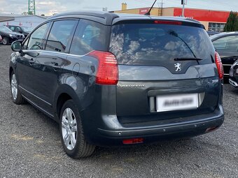 Peugeot 5008 2.0 HDi , 110 kW nafta, 2012 - 4