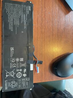 Prodám některé díly na ACER aspire 3 - 4