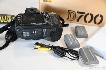 Nikon D700 - 4
