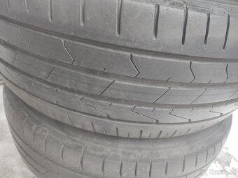 215/55r16 93v - 4