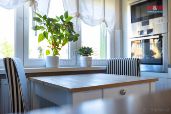 Prodej bytu 4+1, 73 m², Postoloprty, ul. Třebízského náměstí - 4