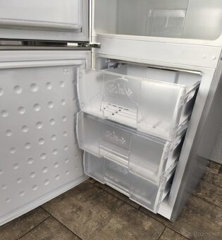 Lednice + mrazák Beko, nerez, 270l - 4