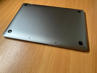 MacBook Pro 2020/16GB RAM/Intel i5/256GB SSD - 4