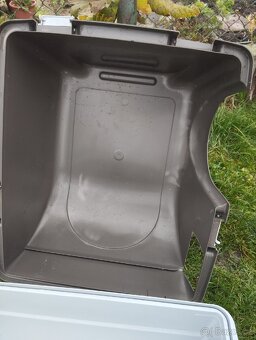 Kočičí záchod - 4