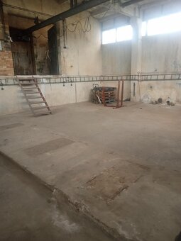 Sklad ,manipulační prostor.dočasné uložení věcí..včetně dopr - 4