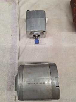 Hydraulická čerpadla, rozvádeče - 4