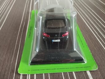 Škoda Superb II 1:43 Deagostini - 4