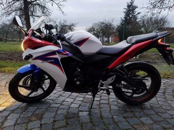 Honda CBR125r - 4