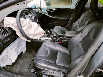 Volvo V40 Inscription D2 88kw - Náhradní díly - 4