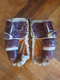 Retro hokejové rukavice VHV - 4