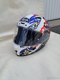 Helma , přilba. - 4