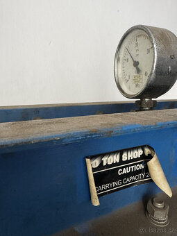 Hydraulický dílenský lis 20T - 4