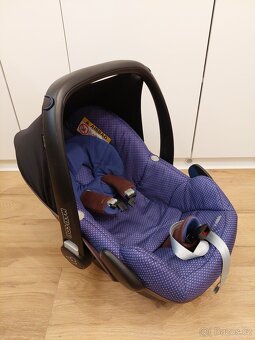 Maxi Cosi set: 2x autosedačka (0-13 kg a 9-18 kg) + základna - 4