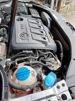VW PASSAT B7 2.0TDI DSG 130 KW Highline - 4