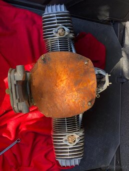 Originální nové motory z vojenského depozitu Dněpr K750 - 4