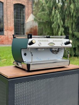 Kávovar La Marzocco GB5 2AV - po renovaci - 4