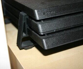 Nožičky PS4 PRO - 4
