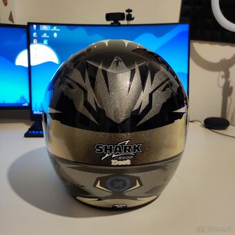 Helma SHARK - 4