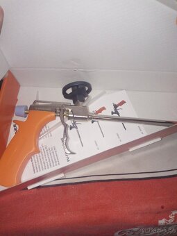 Levně montážní pěna (komplet balíček)nove - 4