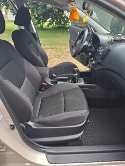Hyundai i30CW 1,6CRDi 85kw, rok výroby 2011, najeto 310000km - 4