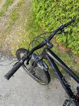 Trek Slash 8 XL - 4